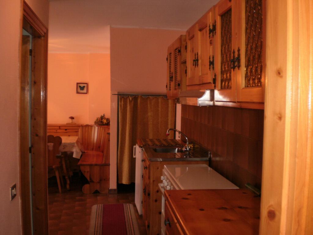 Apartment Da Renza Μπόρμιο Δωμάτιο φωτογραφία